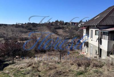 Teren de 2972 mp, în Central