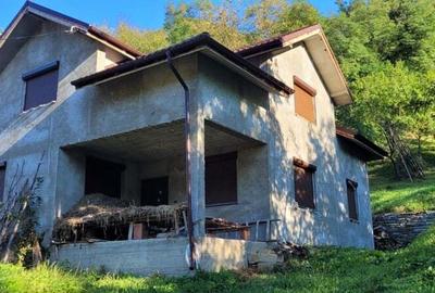 Vand casa nehoiu - 1