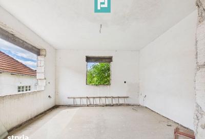 Casă cu 7 camere cu Teren 1079 Mp în Central - 9