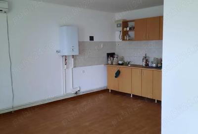 Casă cu Teren 885 Mp în Gruiu - 2