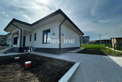 Casă cu 4 camere cu Teren 450 Mp în Breazu - 10