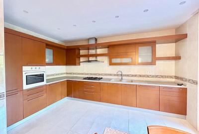 Duplex cu 6 camere cu Canalizare în Iancu Nicolae - 8