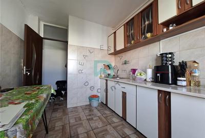 Apartament cu 3 camere decomandat în Calea București - 10