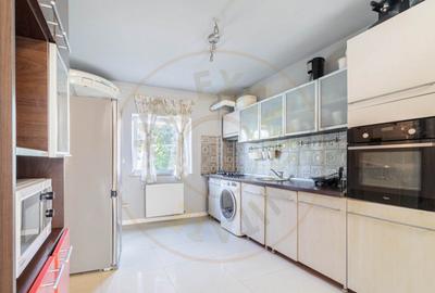 Vila P+2 in complex rezidential - Azur I , Pipera! - 6