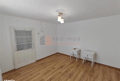 Casă cu 2 camere decomandat în Cândești - 2