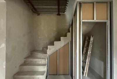 Duplex cu 4 camere cu Canalizare în Dumbrăvița - 2