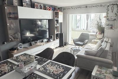 Apartament cu 4 camere decomandat în Central - 3