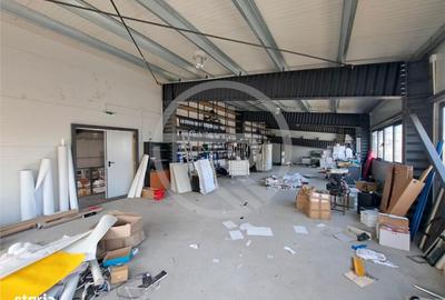 Spațiu comercial, de 756 mp, în Central