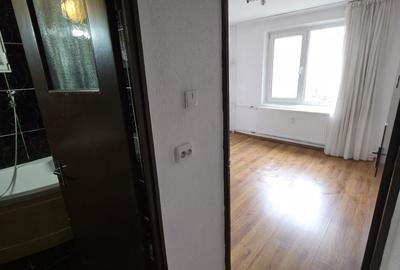 Apartament cu 3 camere semidecomandat, mobilat în Rahova - 14