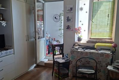 Grivitei intersectie cu Bdul Dacia vis a vis de Facultatea de Arte Plastice - 8