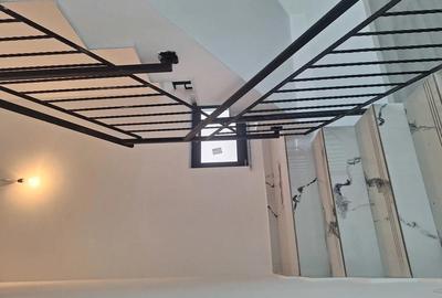 Casă cu 6 camere în Balciu - 4