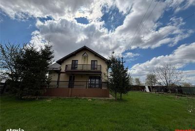 Casă cu 4 camere în Nicolae Bălcescu - 2