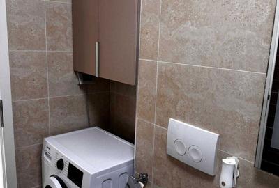 Apartament cu 2 camere decomandat în Palazu Mare