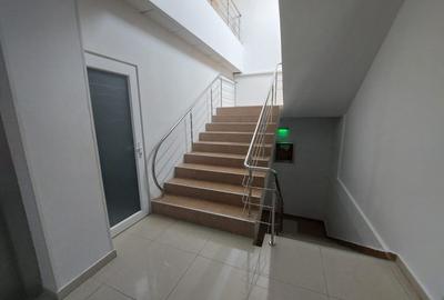 Delfinariu-bd. Mamaia, spatiu birouri, 120 mp., openspace - 12