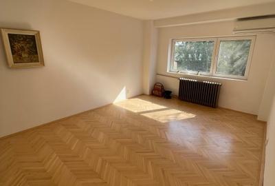 Apartament-4-camere-PALATUL-PARLAMENTULUI - 2