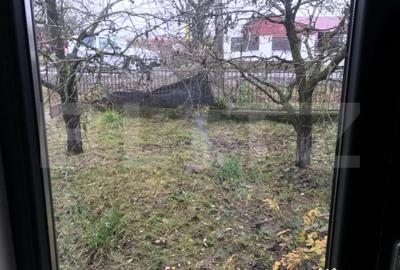 Casă cu 3 camere cu Teren 3400 Mp în Central - 3