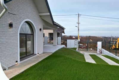 Casă cu 3 camere în Lunca Cetățuii - 11