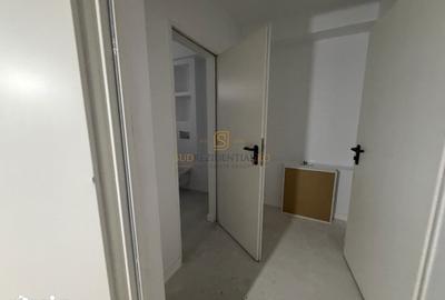 Spațiu comercial, de 187 mp, în Central - 3