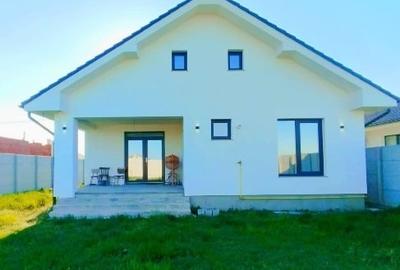 Casă individuală cu 4 camere cu Teren 559 Mp în Aeroport - 1