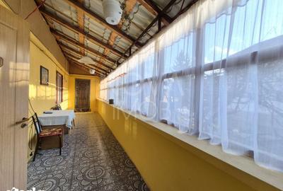 Casă cu 3 camere cu Canalizare în Marpod - 1