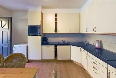 Transilvania Camping,domeniu de 14.400mp,Sanmarghita de Mures:2cladiri, apartame - 7