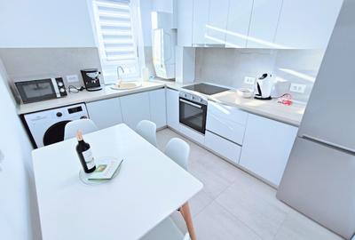 Mall Coresi - apartament 2 camere decomandat - boxa - loc de parcare propriu - 7