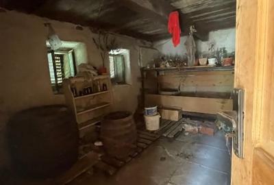 Casă la țară jud Hunedoara - 16