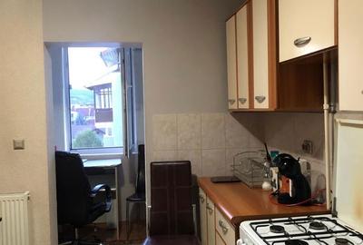 Apartament cu 2 camere decomandat în Central - 2