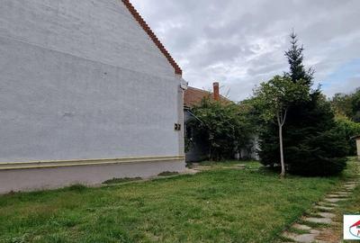 Casă cu 7 camere cu Canalizare în Semicentral - 6