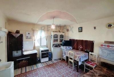 Exclusivitate! Casa cu anexe si teren generos, langa Jibou-Comision 0% - 10