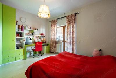 Casă cu Teren 1006 Mp în Săftica - 1