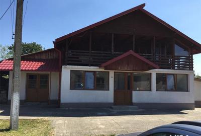 Casă cu 3 camere cu Teren 4500 Mp în Uda
