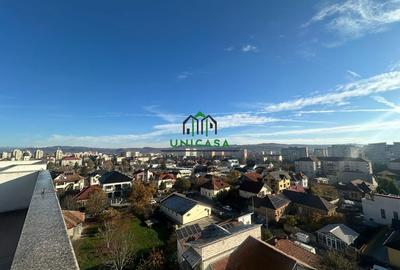 Apartament 4 camere - tip Penthouse - Zona 1 Mai - 24