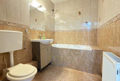 Apartament cu 3 camere decomandat, mobilat în Carei - 6