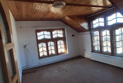 Casă cu 4 camere cu Teren 1273 Mp în Moțăieni - 2