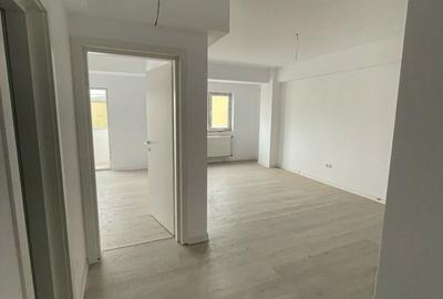 Apartament cu 4 camere decomandat în George Enescu - 4