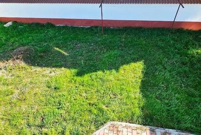 Casa, anexa si teren in cartier rezidential com.D-va Rosie - 12