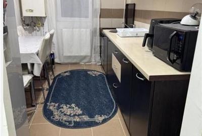 Apartament cu 4 camere decomandat, mobilat în Lipovei