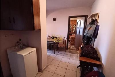 Apartament cu 2 camere decomandat în Toplița - 4