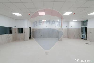 Spațiu comercial, de 2,300 mp, în Central - 6