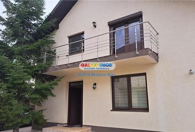 Vila foarte frumoasa langa  PALATUL si LACUL MOGOSOAIA - 2