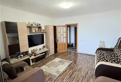 Garsonieră decomandată în Poarta 6 - 3