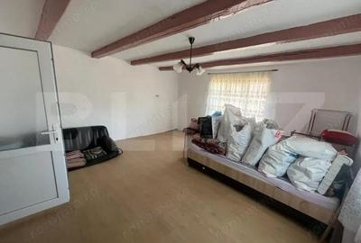 Casă cu 2 camere cu Teren 350 Mp în Central - 1