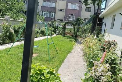 Casă cu Teren 450 Mp în Central - 1