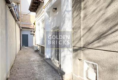 Casă individuală cu 4 camere cu Canalizare în P-ța Victoriei - 2