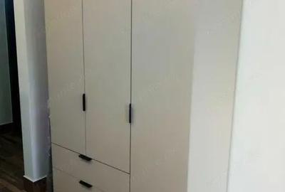 Garsonieră decomandată în Vitan