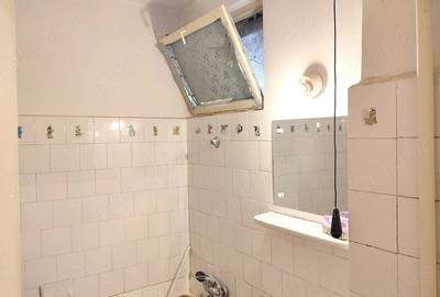 Apartament cu 3 camere decomandat în Central - 2