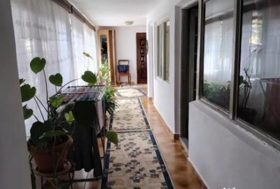 Casă cu 4 camere cu Teren 203 Mp în Central - 10