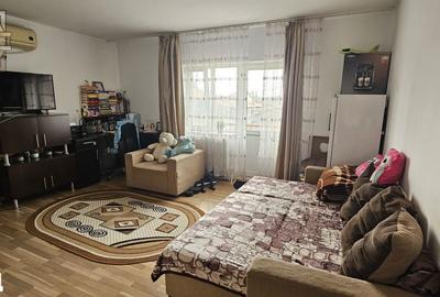 Apartament cu 3 camere semidecomandat în Dragomirești-Vale - 5