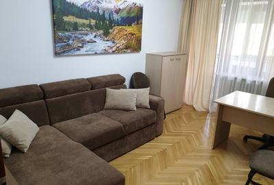 Apartament de lux,  4 decomandate, 130 mp, Parc Catedrala Sf. Dumitru,  et. 1 /2 - 8